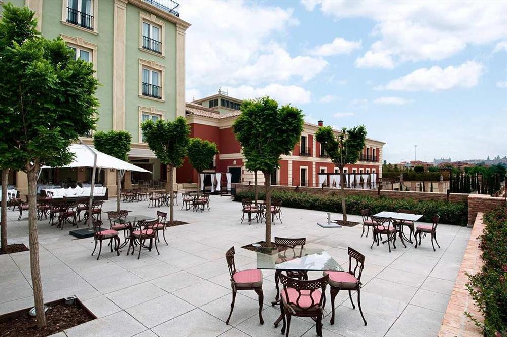 Eurostars Palacio Buenavista Toledo Restaurante foto The courtyard at the Hotel de las Rosas